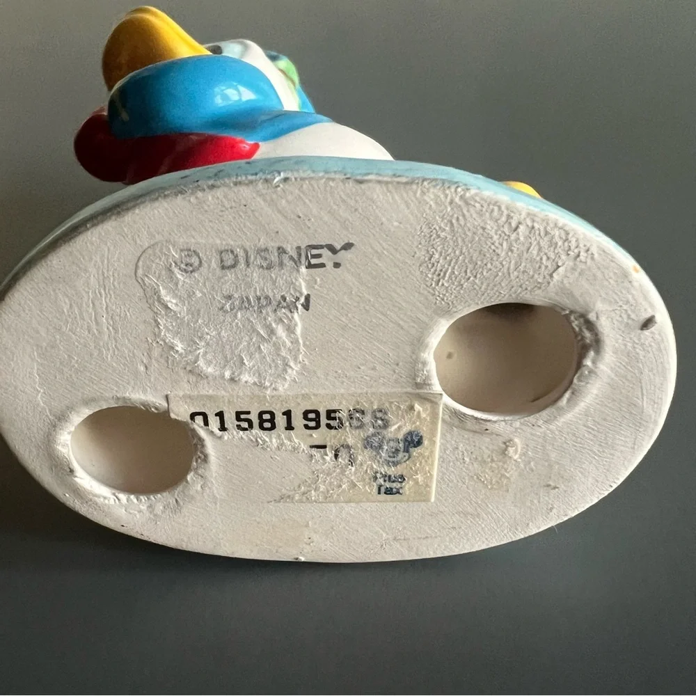 Vintage‎ Disney Ice Skating Donal Duck Ceramic Japan Christmas